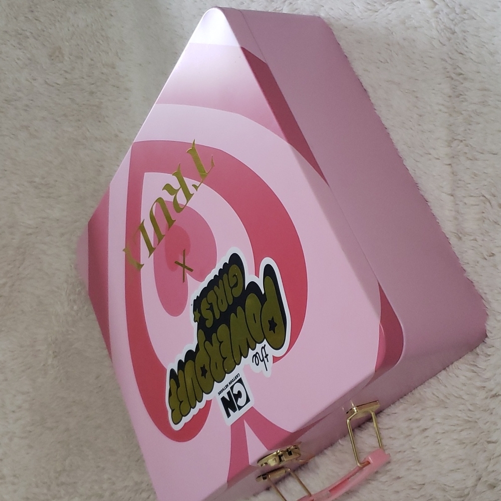 TRULY AND POWERPUFF GIRLS CARTOON NETWORK LIMITED EDITION COLLECTION TIN. - Picture 8 of 11